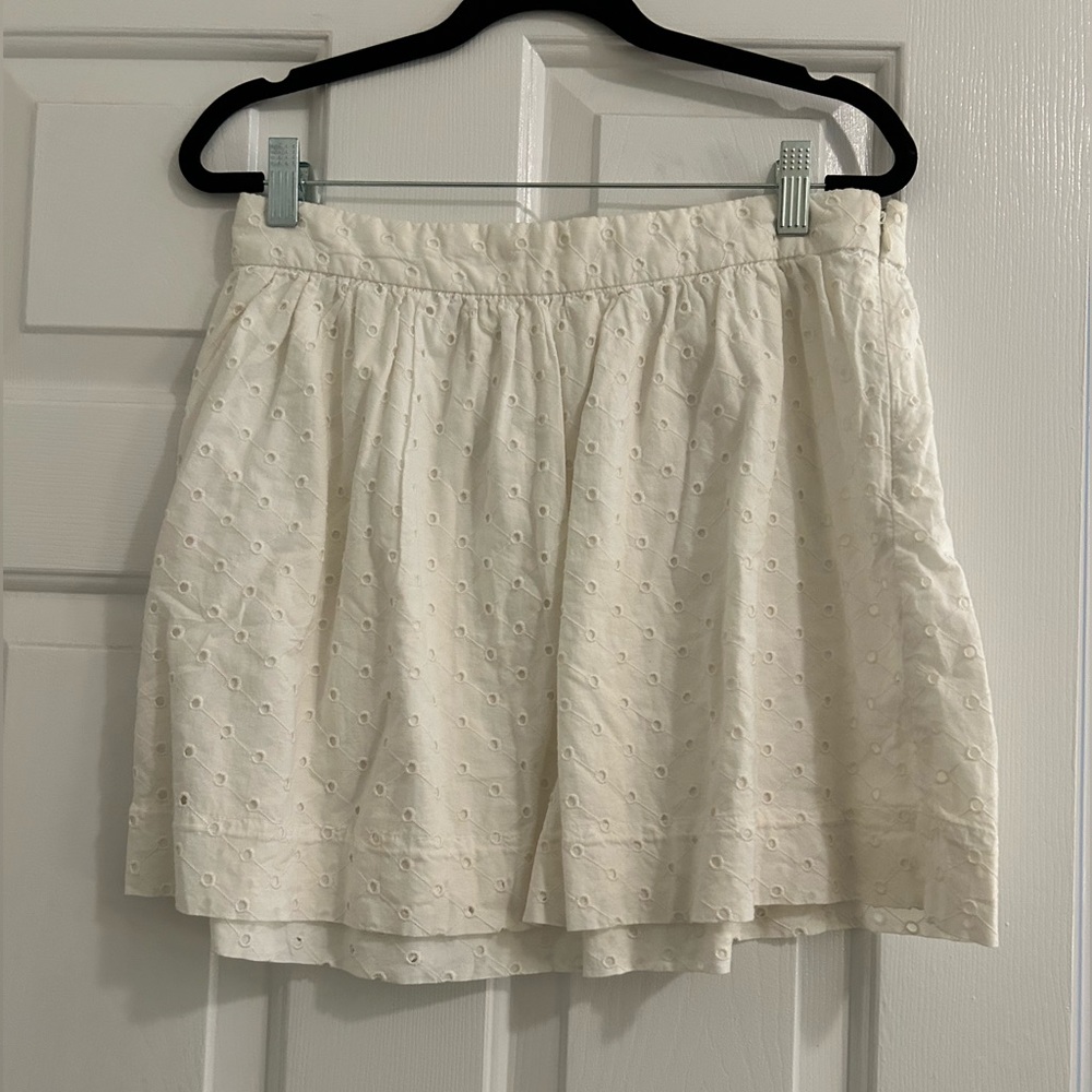 Women’s Mini Lace Skirt